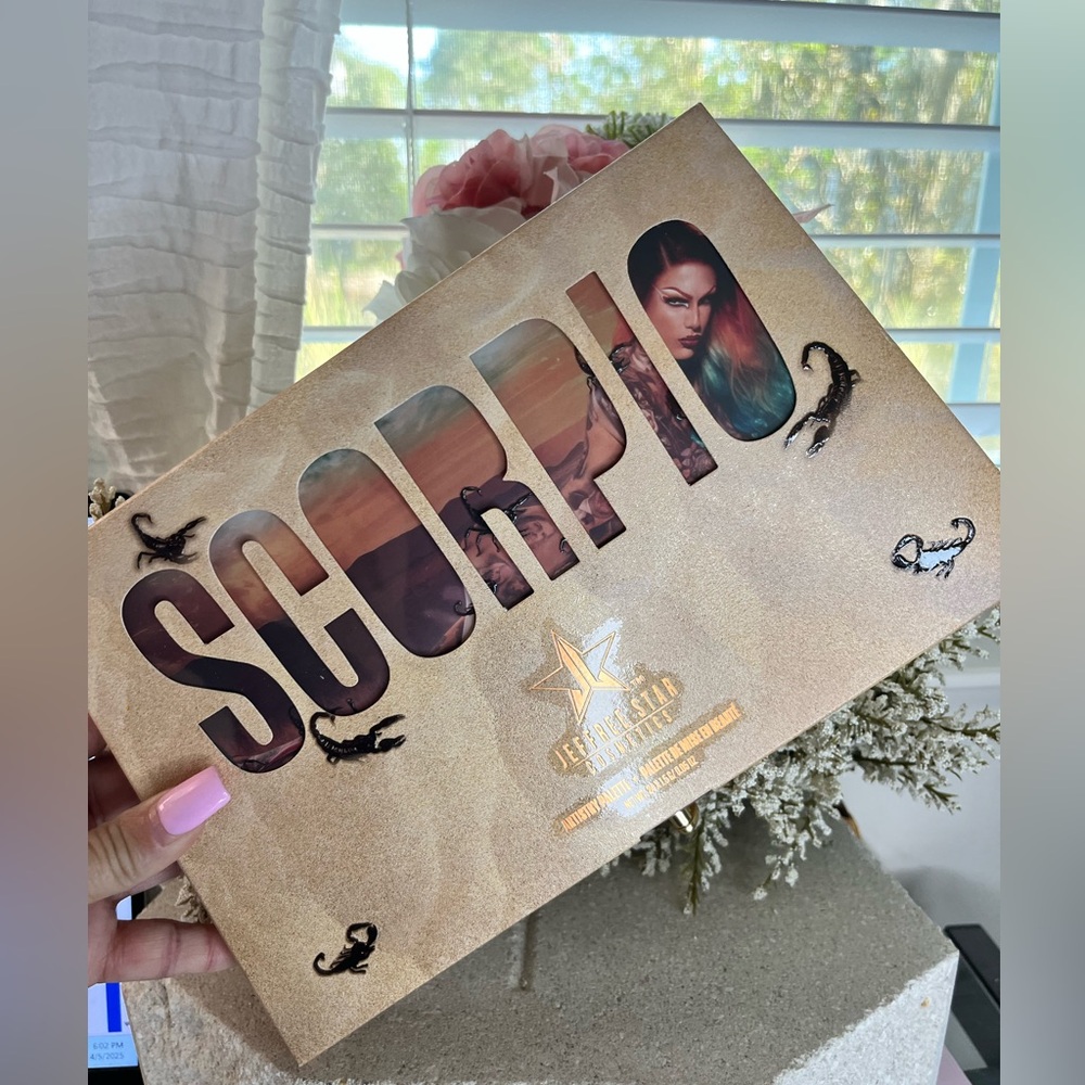 NIB - Jeffree Star - Scorpio Eyeshadow Palette